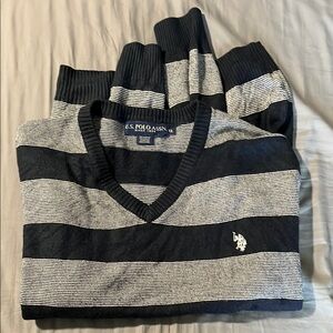 U.S. Polo Assn. Men's navy blue and Gray Striped Sweater sz XL